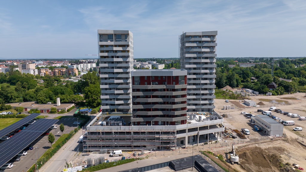 Les 3 tours AVANSCÈNE